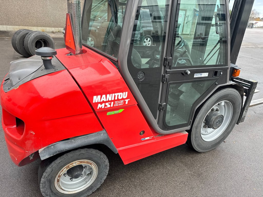 MANITOU MSI 25T - Dyzelinis krautuvas: foto 5 MANITOU MSI 25T - Dyzelinis krautuvas: foto 5