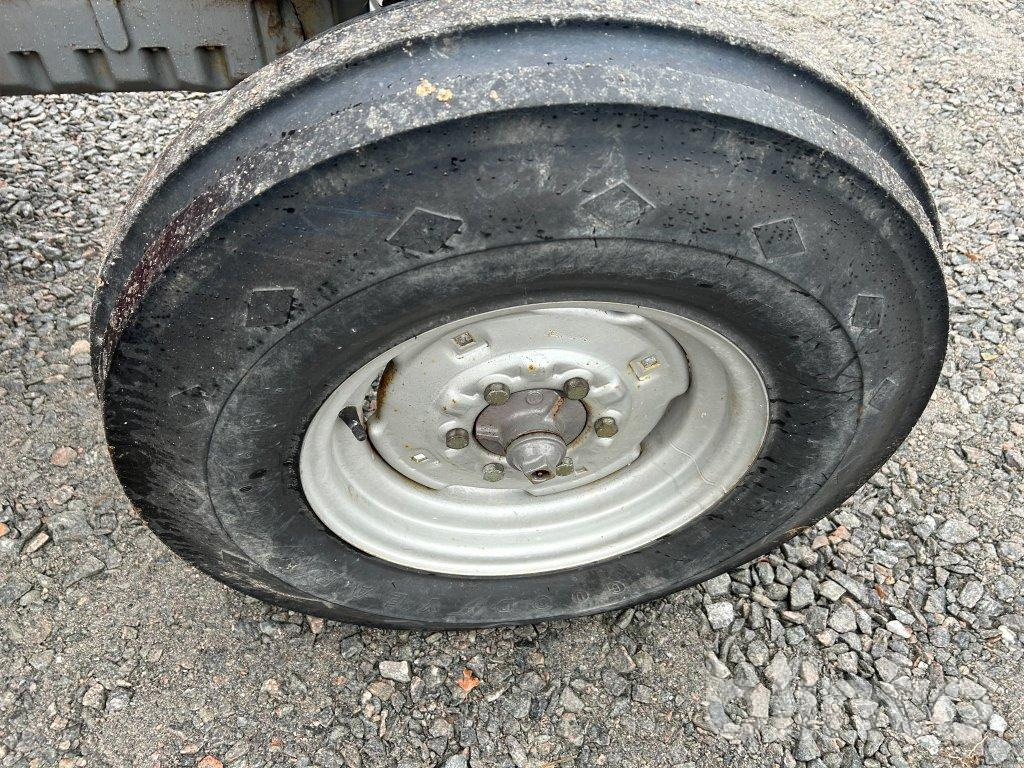 Traktorius MASSEY FERGUSON 165: foto 15