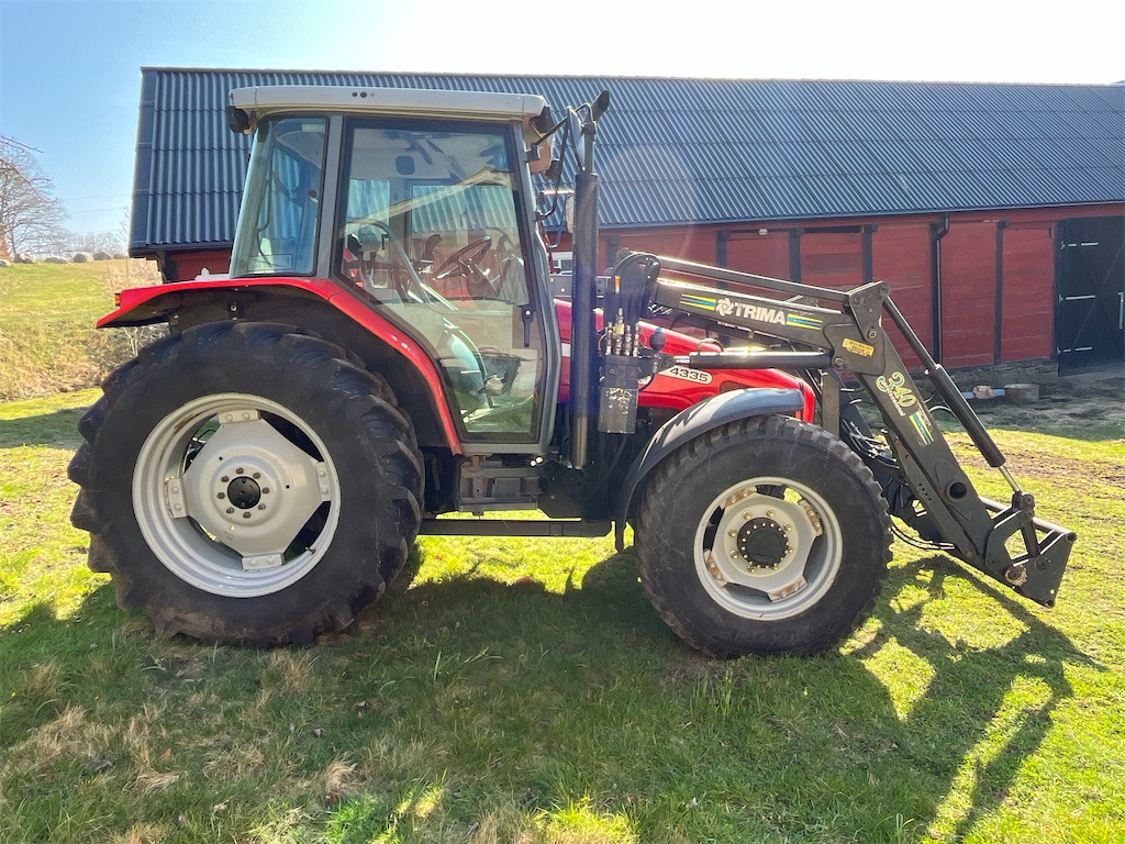 MASSEY FERGUSON 4335-4 - Traktorius: foto 4 MASSEY FERGUSON 4335-4 - Traktorius: foto 4
