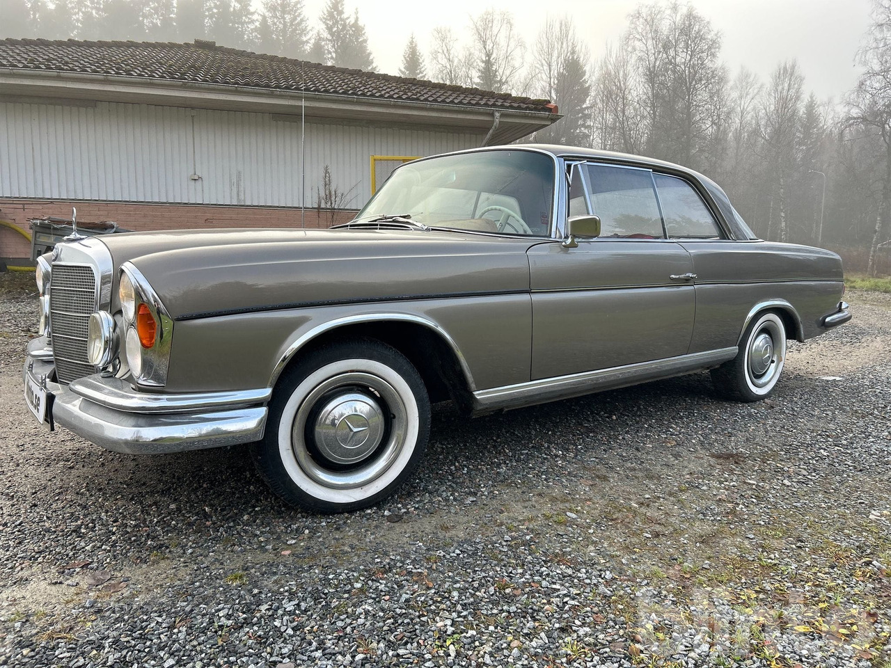 Mercedes Benz 220 SE B C - Lengvasis automobilis: foto 1 Mercedes Benz 220 SE B C - Lengvasis automobilis: foto 1