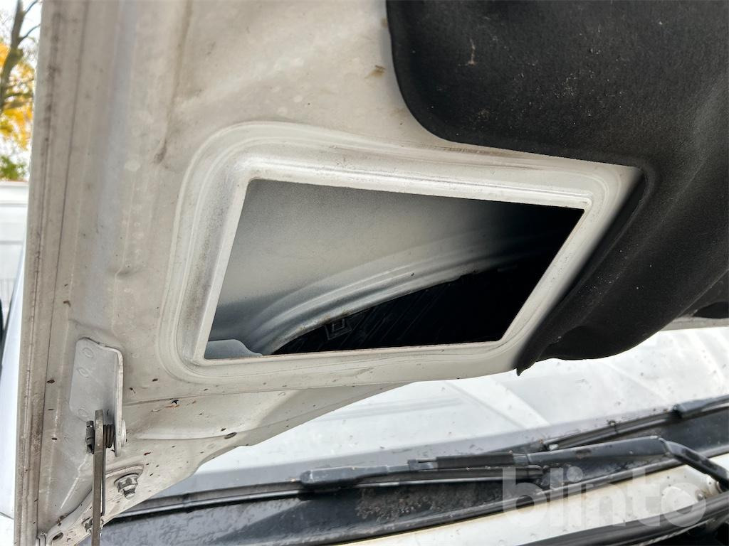 Krovininis mikroautobusas Mercedes-Benz Sprinter 313 CDI – 2.1 l Diesel / 120 kW (163 PS): foto 14