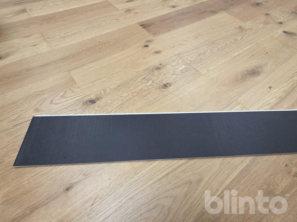 Mörk Ek – Elegant, Hållbart & Lättlagt! (nytt) - Įrankis/ Įranga: foto 4 Mörk Ek – Elegant, Hållbart & Lättlagt! (nytt) - Įrankis/ Įranga: foto 4