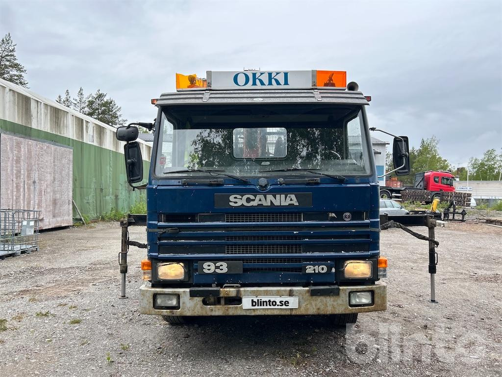 SCANIA G93ML4X2L 21050 / Med Fassi F110 från 2008 - Platforminis/ Bortinis sunkvežimis, Sunkvežimis su kranu: foto 3 SCANIA G93ML4X2L 21050 / Med Fassi F110 från 2008 - Platforminis/ Bortinis sunkvežimis, Sunkvežimis su kranu: foto 3