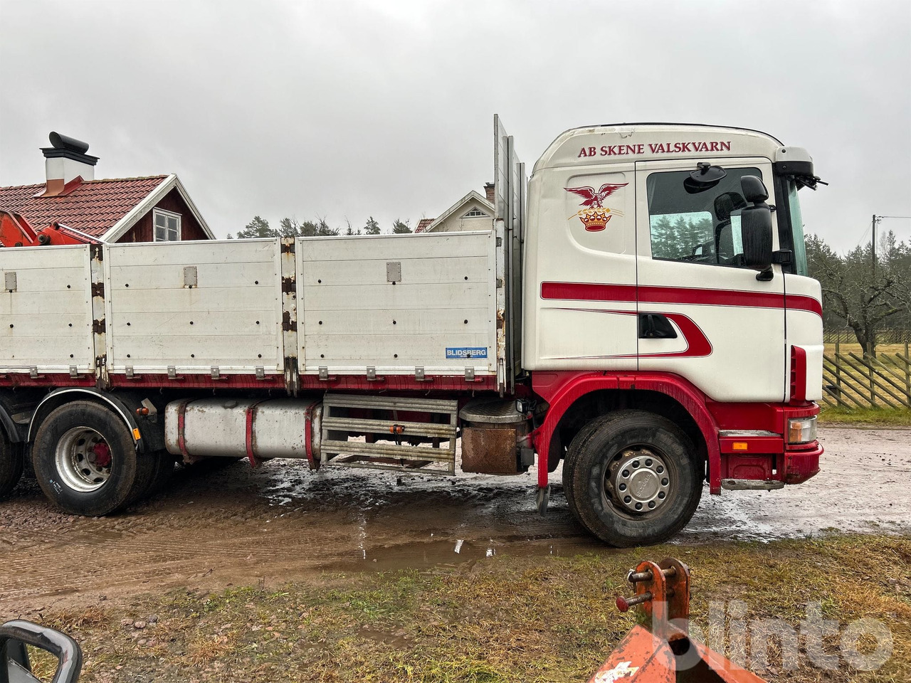 SCANIA R124GB 6X2 4NA420 - Savivartis sunkvežimis, Sunkvežimis su kranu: foto 4 SCANIA R124GB 6X2 4NA420 - Savivartis sunkvežimis, Sunkvežimis su kranu: foto 4