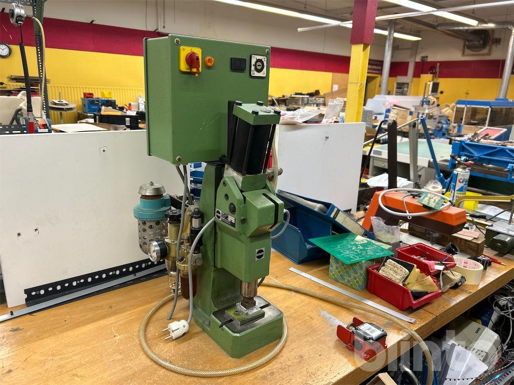 Schmidt C 50-85 - Lenkimo presas: foto 1 Schmidt C 50-85 - Lenkimo presas: foto 1