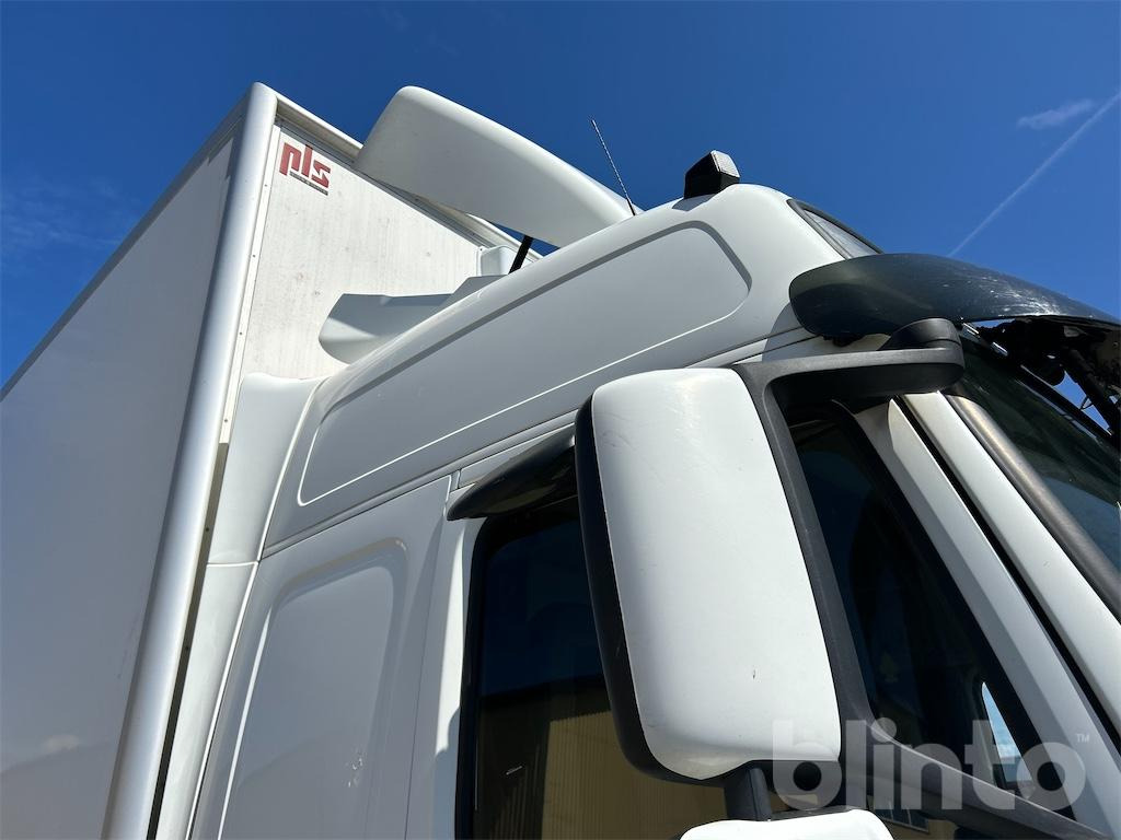 Sunkvežimis VOLVO FM 460: foto 24