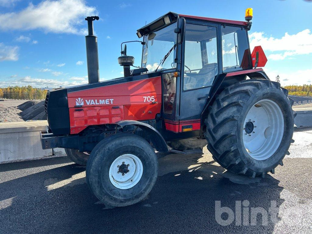 VALMET 705 - Traktorius: foto 1 VALMET 705 - Traktorius: foto 1