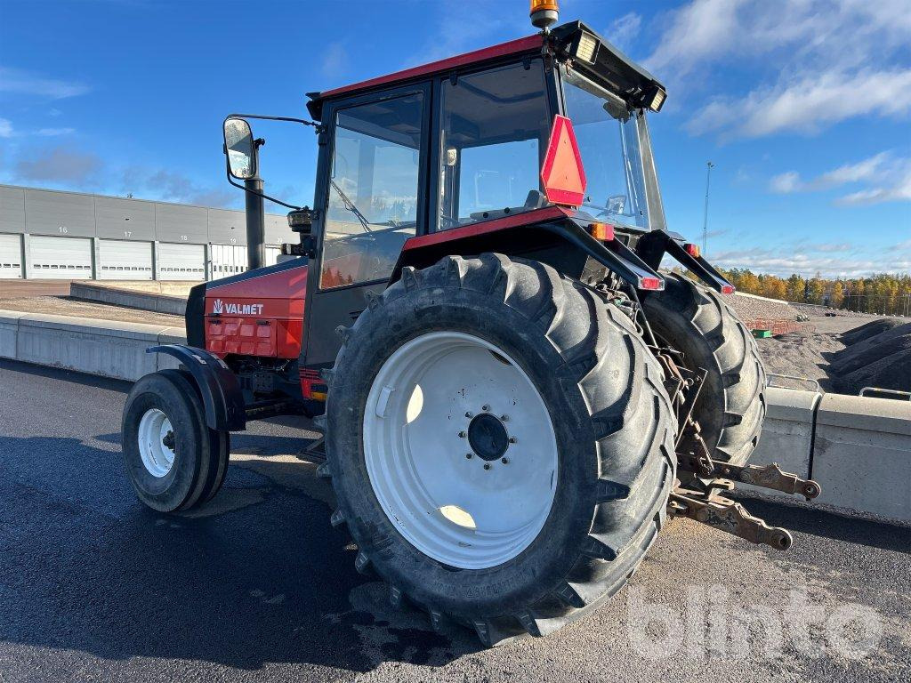 VALMET 705 - Traktorius: foto 3 VALMET 705 - Traktorius: foto 3