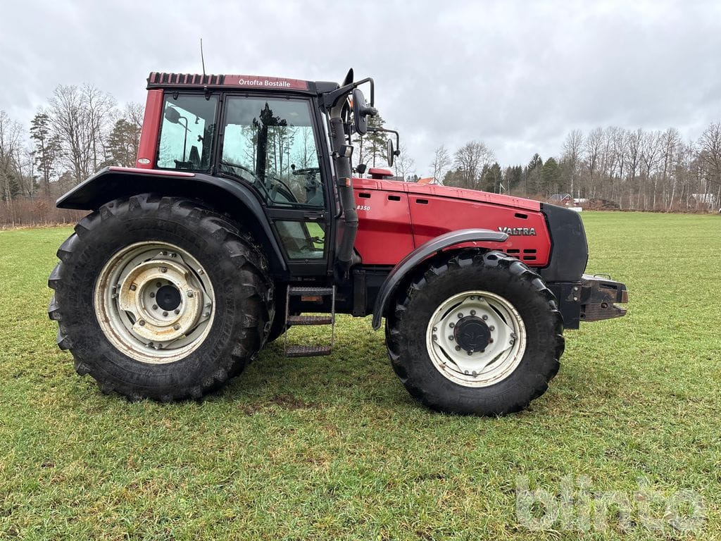 VALTRA 8350-4 HITECH - Traktorius: foto 4 VALTRA 8350-4 HITECH - Traktorius: foto 4