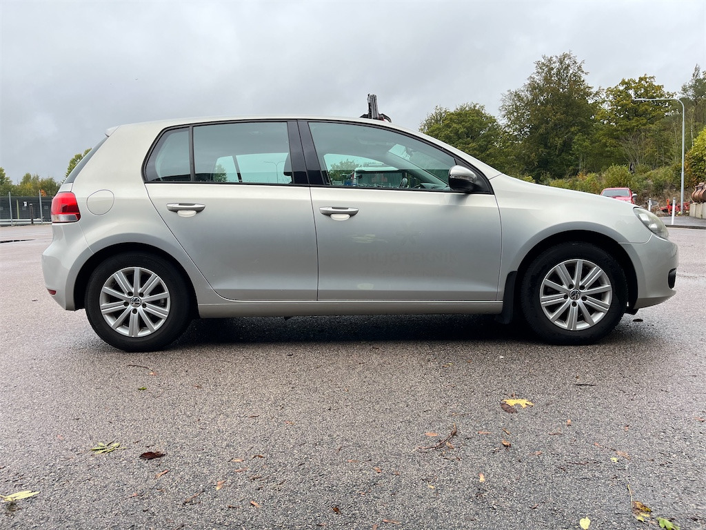 VOLKSWAGEN, VW Golf 1,6 Multifuel - Lengvasis automobilis: foto 4 VOLKSWAGEN, VW Golf 1,6 Multifuel - Lengvasis automobilis: foto 4