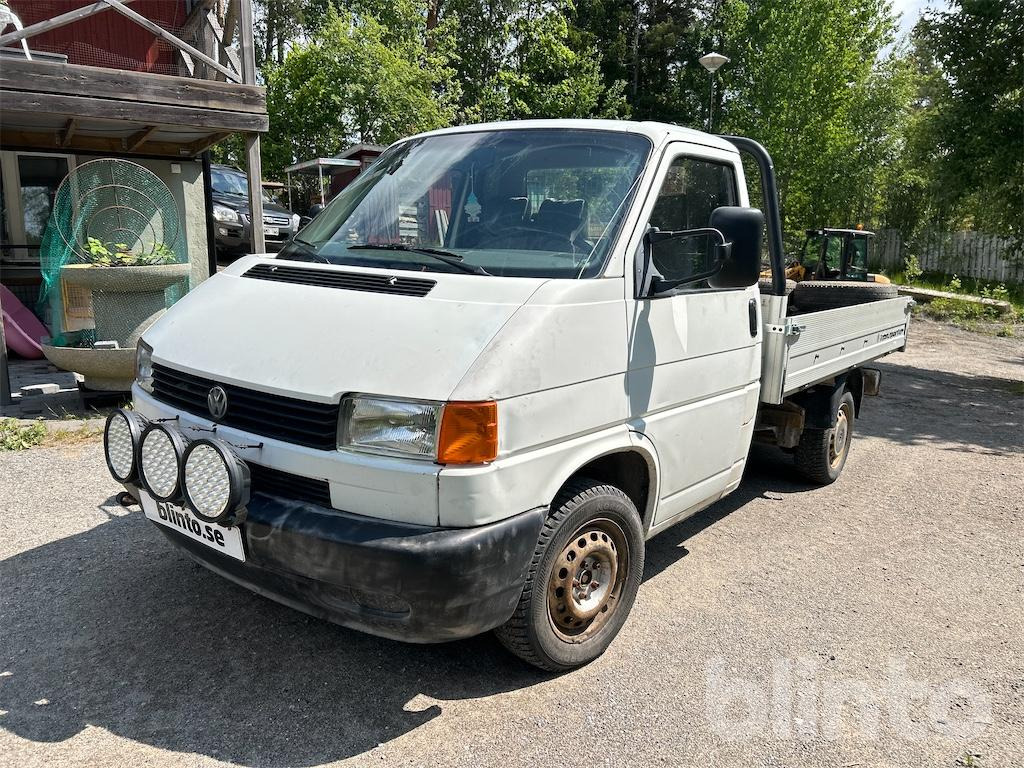 VW TRANSPORTER PICK-UP 1,9 TD / Nybesiktigad - Bortinis automobilis: foto 1 VW TRANSPORTER PICK-UP 1,9 TD / Nybesiktigad - Bortinis automobilis: foto 1