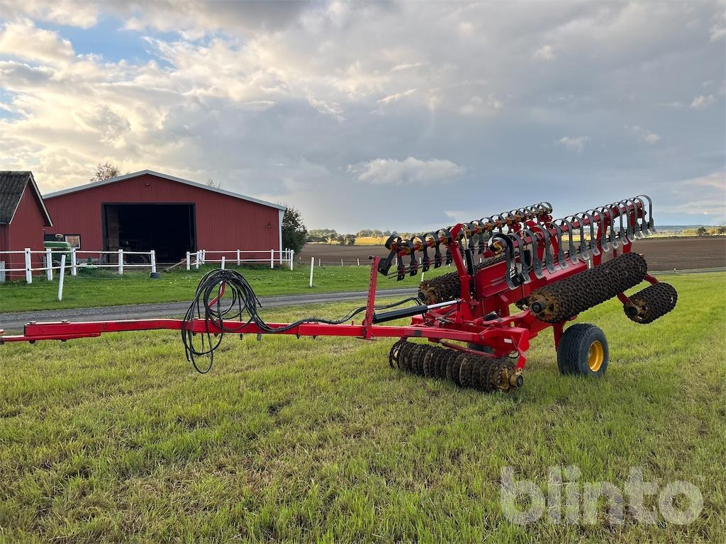 Väderstad rexius 820 - Žemės dirbimo technika: foto 1 Väderstad rexius 820 - Žemės dirbimo technika: foto 1