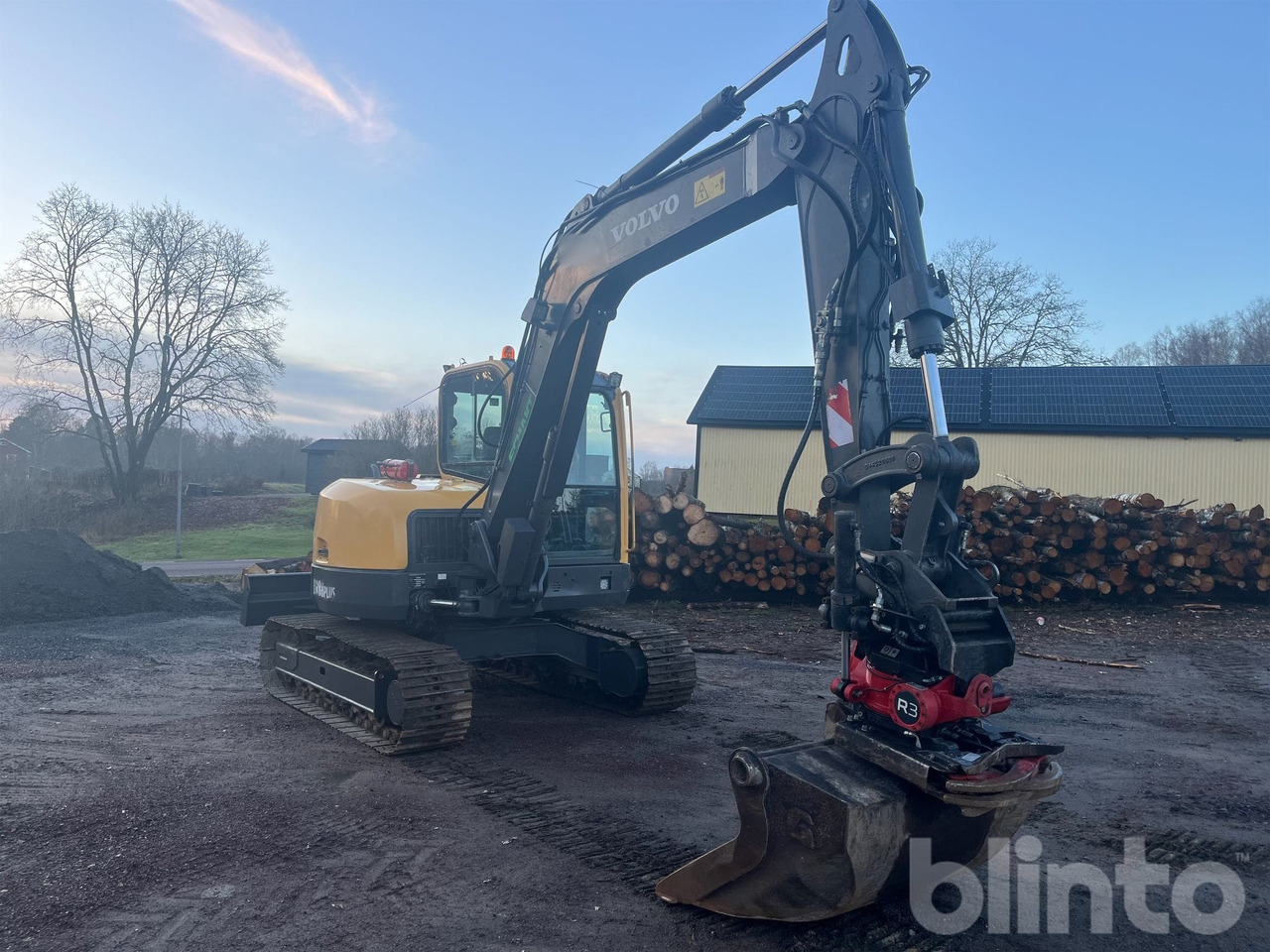 Volvo ECR88PLUS - Vikšrinis ekskavatorius: foto 3 Volvo ECR88PLUS - Vikšrinis ekskavatorius: foto 3