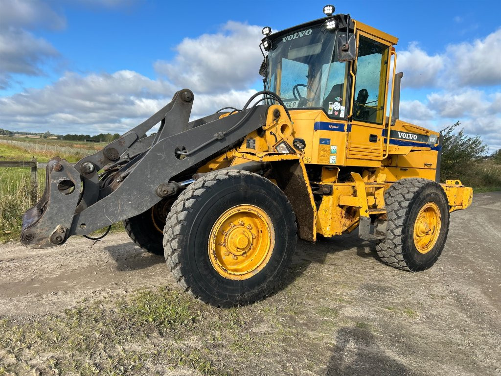 Volvo L70 c - Ratinis krautuvas: foto 1 Volvo L70 c - Ratinis krautuvas: foto 1