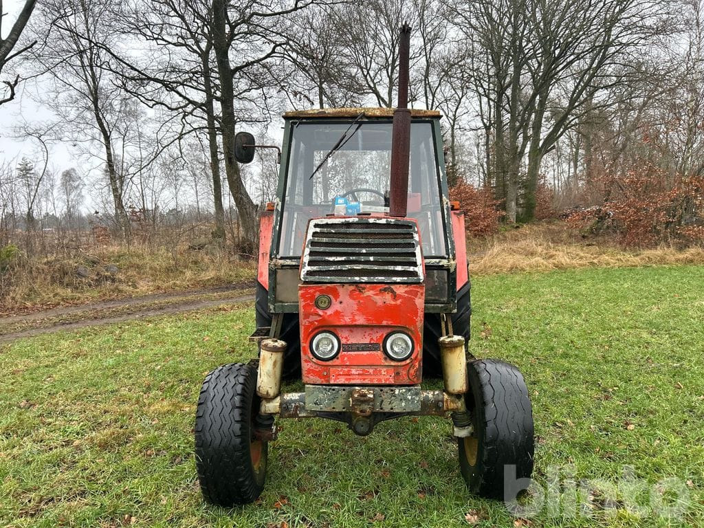 ZETOR 8011 - Traktorius: foto 2 ZETOR 8011 - Traktorius: foto 2