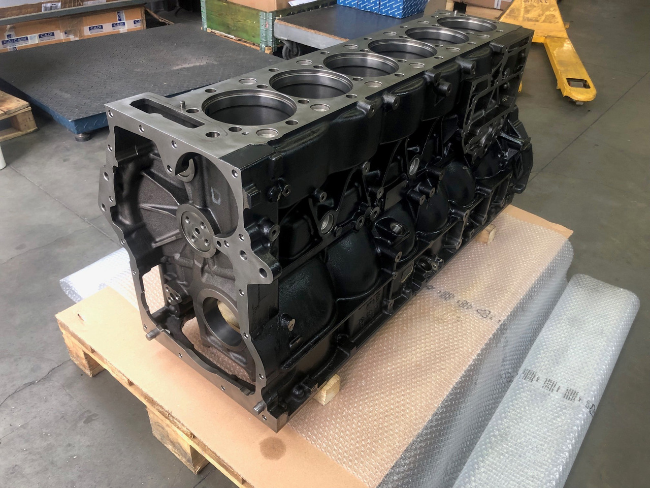 MONOBLOCCO MOTORE MAN D2066 EEV per presa di forza - Cilindrų blokas: foto 4 MONOBLOCCO MOTORE MAN D2066 EEV per presa di forza - Cilindrų blokas: foto 4