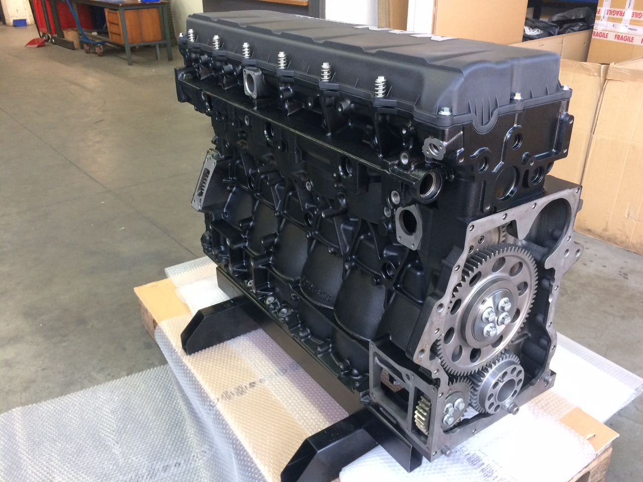 MOTORE ALLEGGERITO MAN D2676LF53 - 309kW / 420CV - Euro 6c - Variklis: foto 4 MOTORE ALLEGGERITO MAN D2676LF53 - 309kW / 420CV - Euro 6c - Variklis: foto 4