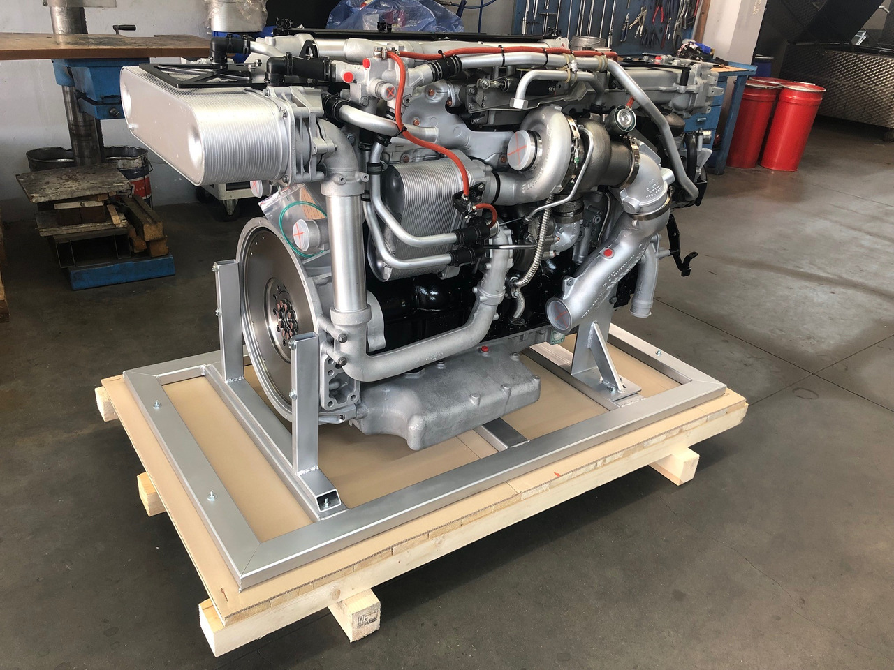 MOTORE MAN D2676LOH27 / MAN D2676 LOH27 - Variklis: foto 1 MOTORE MAN D2676LOH27 / MAN D2676 LOH27 - Variklis: foto 1