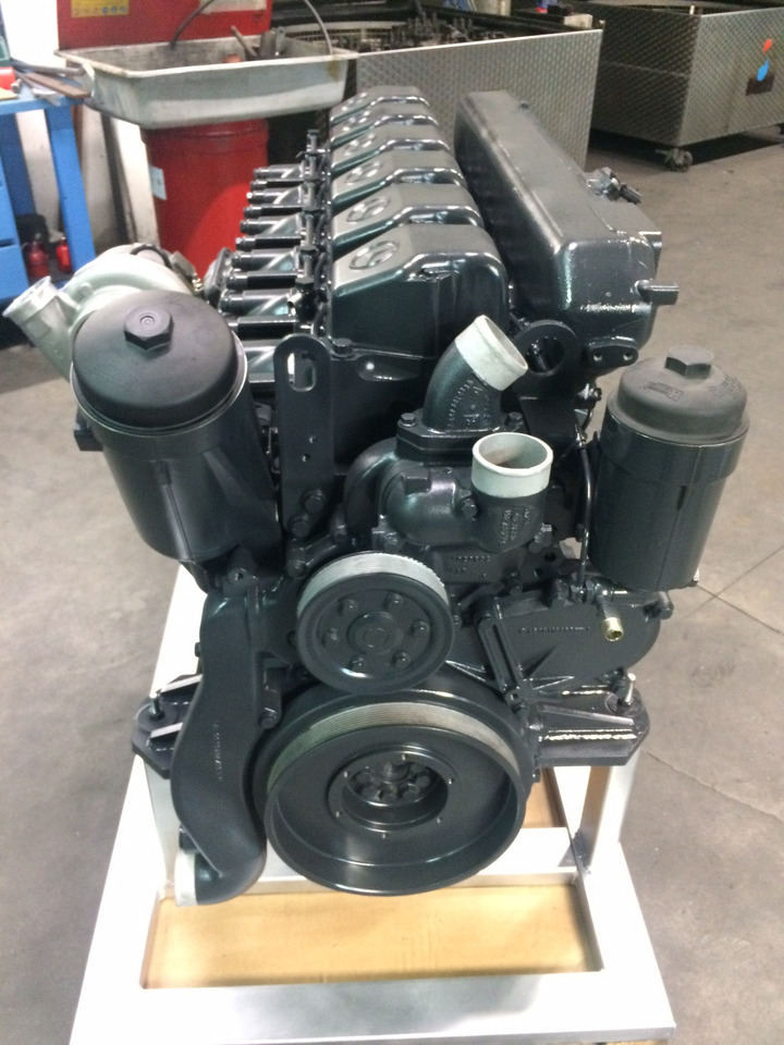 MOTORE MERCEDES OM457LA - VAR. 457.944 - EURO 3 - COMPLETO - Variklis: foto 2 MOTORE MERCEDES OM457LA - VAR. 457.944 - EURO 3 - COMPLETO - Variklis: foto 2