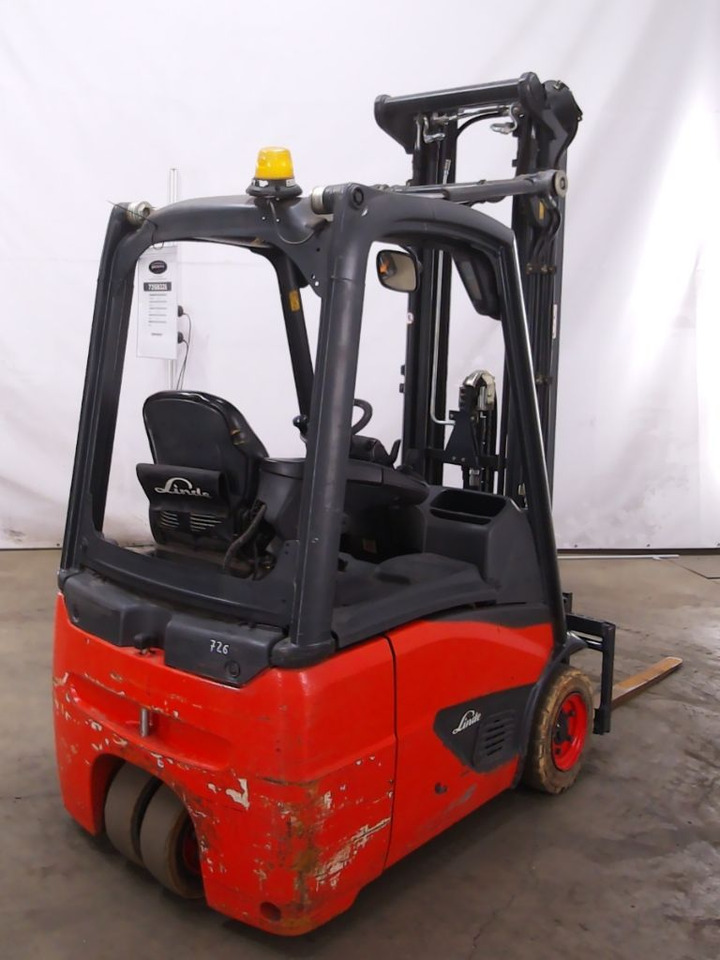 Linde E15 - Elektrinis krautuvas: foto 2 Linde E15 - Elektrinis krautuvas: foto 2