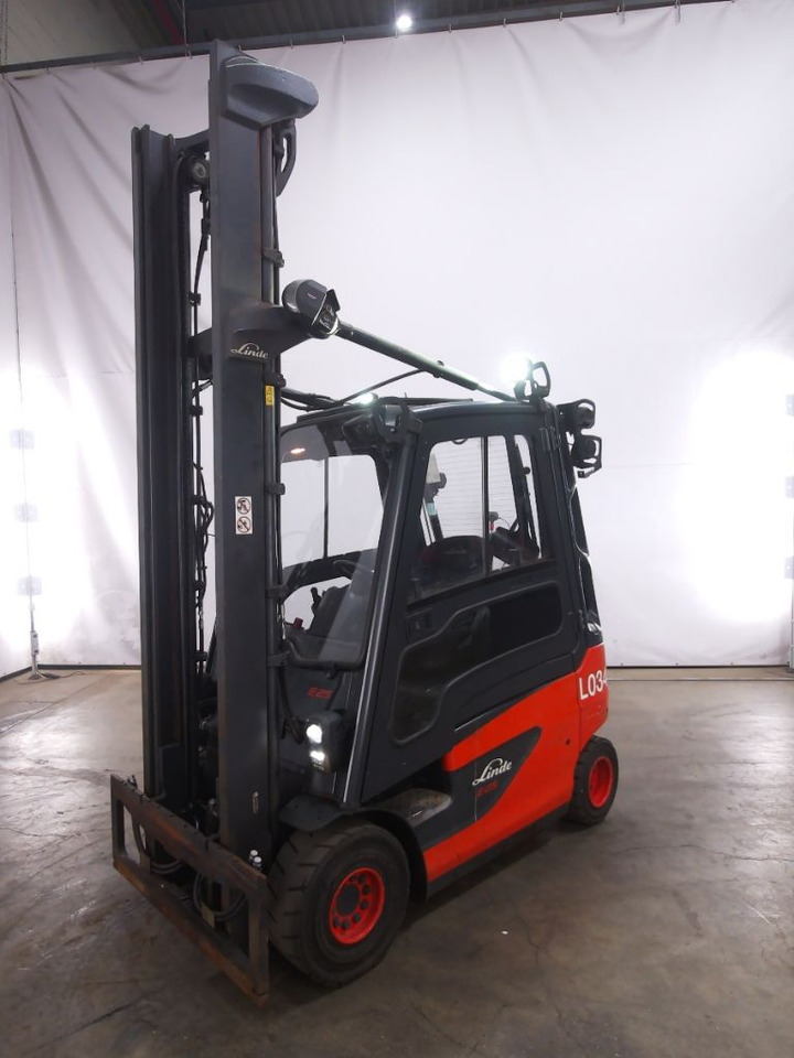 Linde E25-01 - Elektrinis krautuvas: foto 1 Linde E25-01 - Elektrinis krautuvas: foto 1