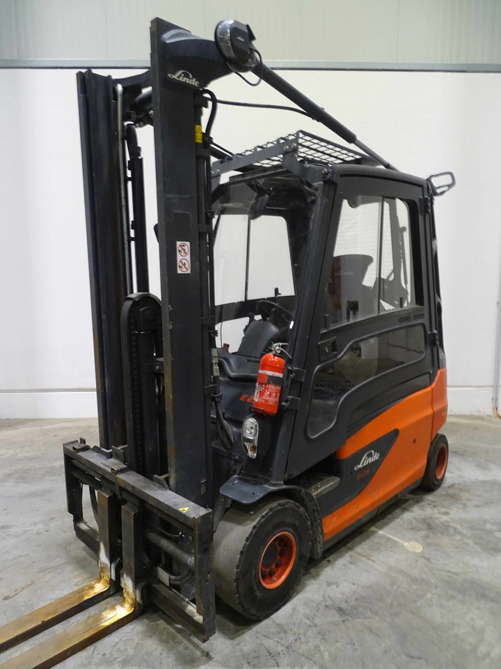 Linde E25L-01 - Elektrinis krautuvas: foto 1 Linde E25L-01 - Elektrinis krautuvas: foto 1