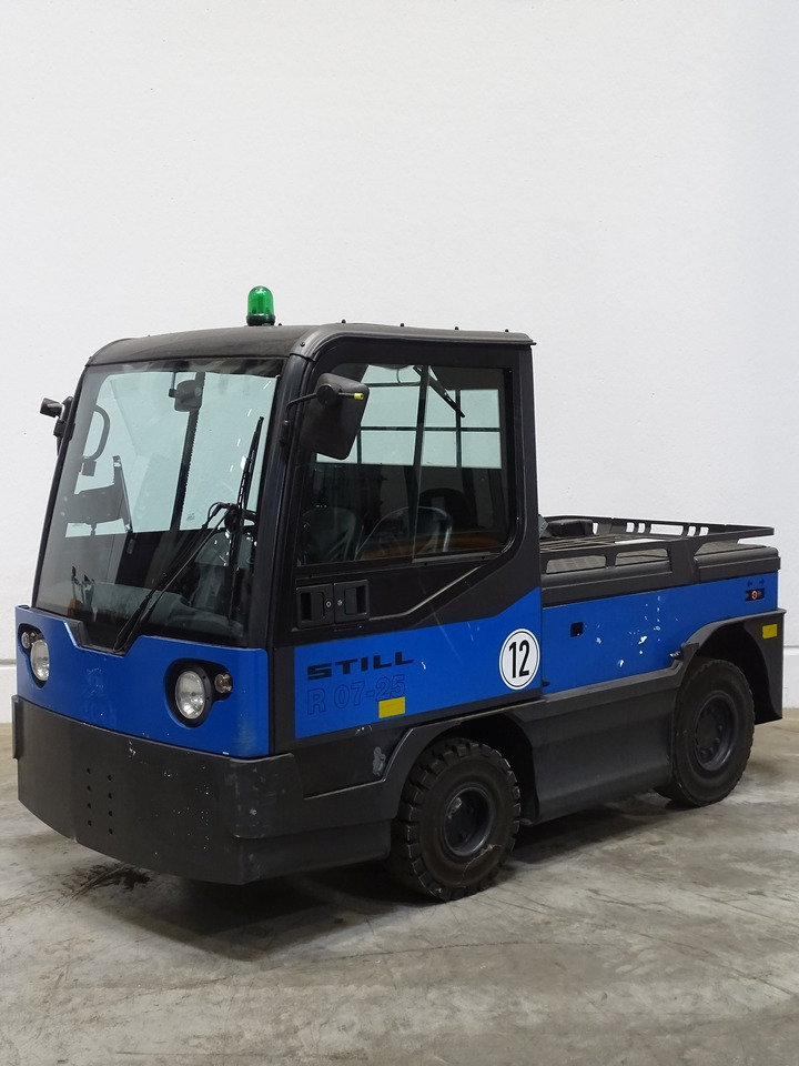 Linde P250 - Elektrinis vilkikas: foto 1 Linde P250 - Elektrinis vilkikas: foto 1