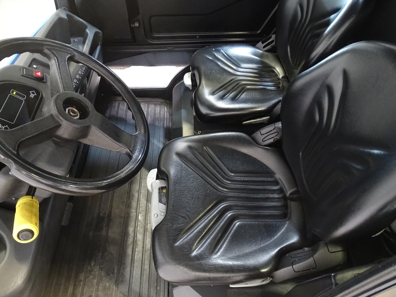 Linde P250 - Elektrinis vilkikas: foto 3 Linde P250 - Elektrinis vilkikas: foto 3