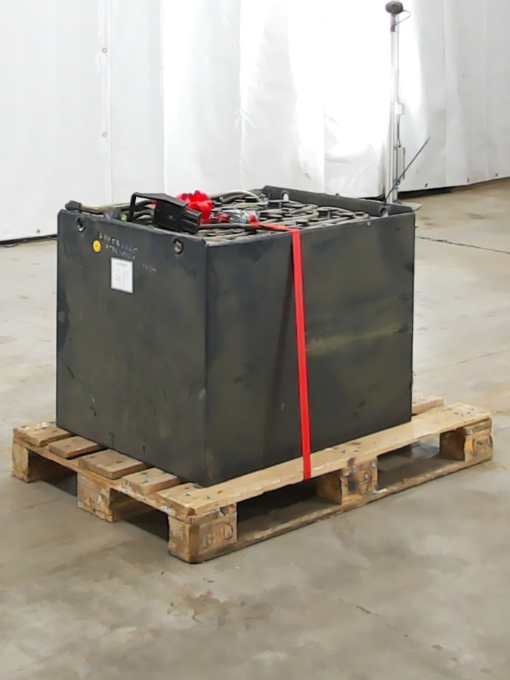 Sbs 48V625AH - Akumuliatorius - Krovimo technika: foto 1 Sbs 48V625AH - Akumuliatorius - Krovimo technika: foto 1