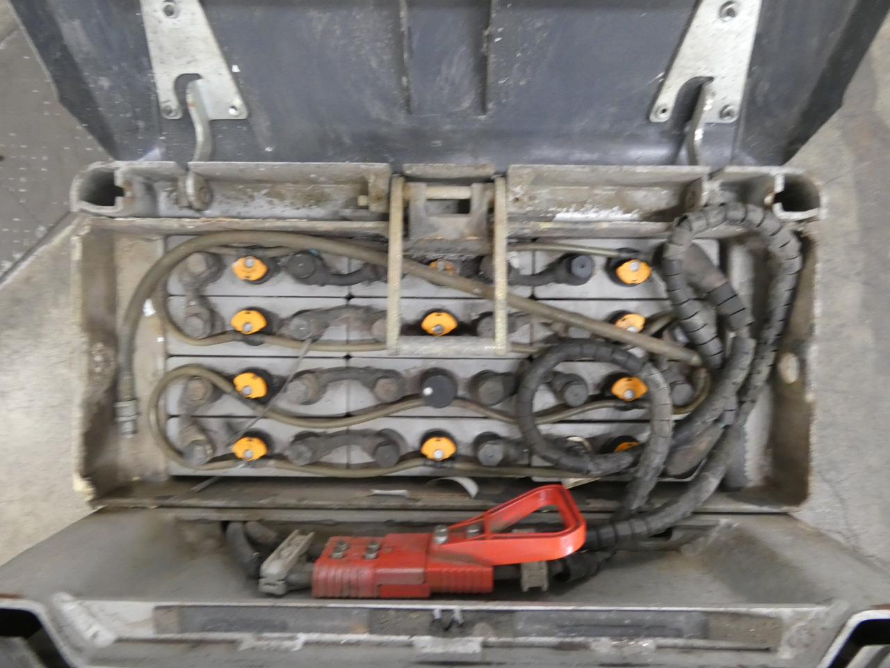 Still EXU-S24/2400MM - Padėklų krautuvas: foto 4 Still EXU-S24/2400MM - Padėklų krautuvas: foto 4