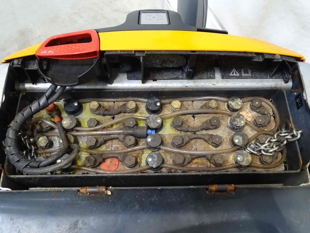 Still EXU18 - Padėklų krautuvas: foto 4 Still EXU18 - Padėklų krautuvas: foto 4