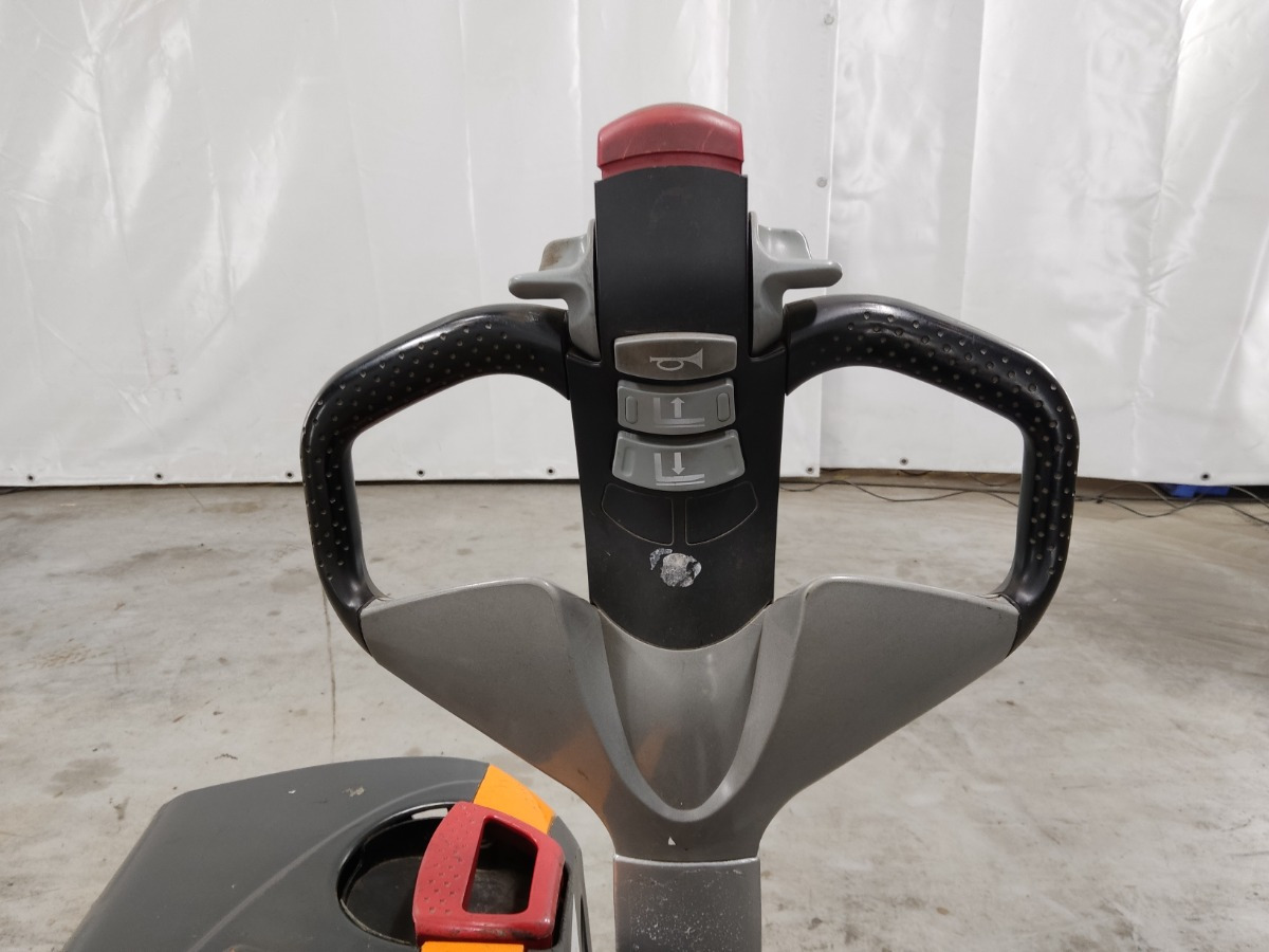 Still EXU18 - Padėklų krautuvas: foto 3 Still EXU18 - Padėklų krautuvas: foto 3