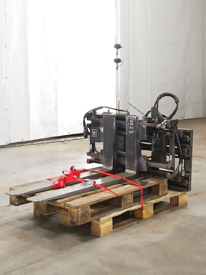 Weitere 2XANBAUGERÄTE - Šakės: foto 1 Weitere 2XANBAUGERÄTE - Šakės: foto 1