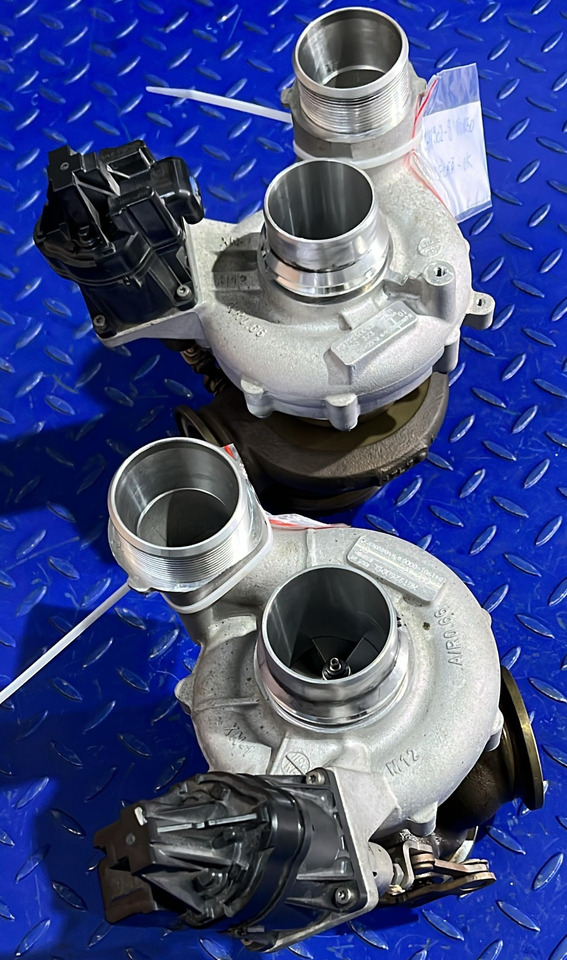 BMW Turbochargers S63 V8 7852372/7852373 - Turbina: foto 4 BMW Turbochargers S63 V8 7852372/7852373 - Turbina: foto 4