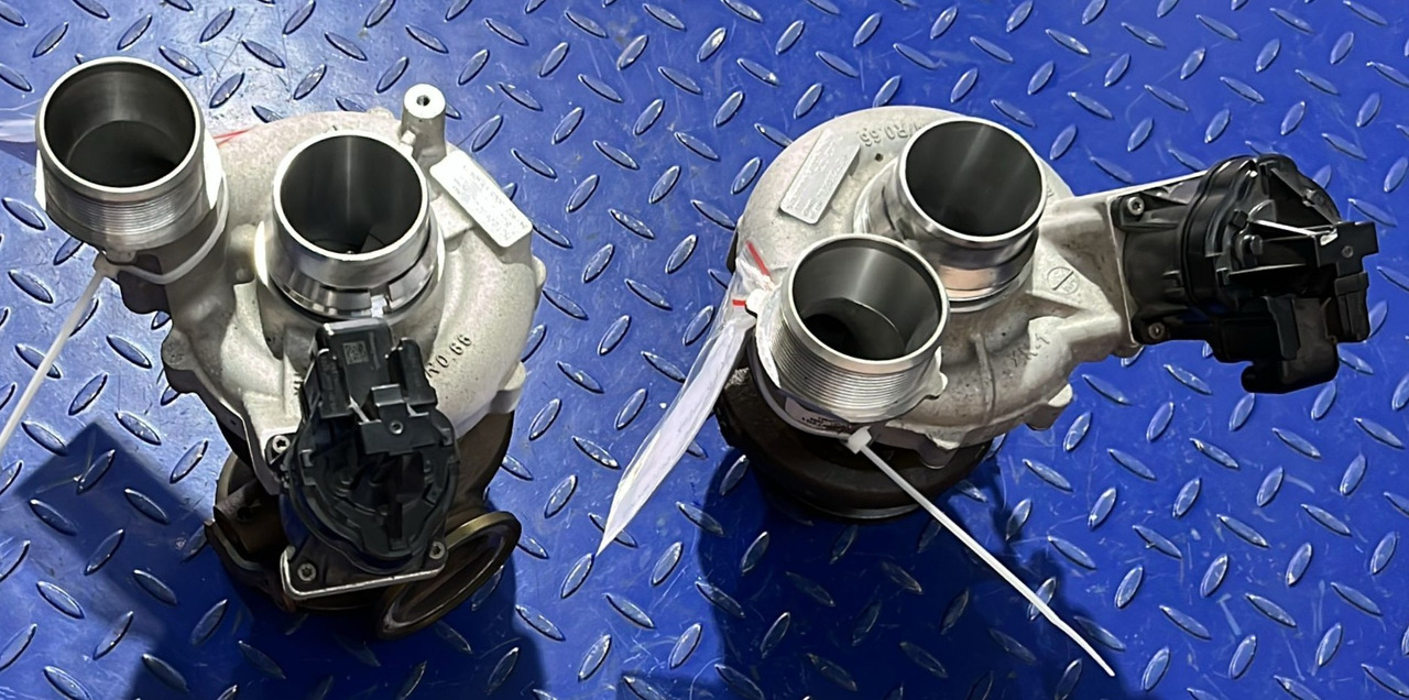 BMW Turbochargers S63 V8 7852372/7852373 - Turbina: foto 2 BMW Turbochargers S63 V8 7852372/7852373 - Turbina: foto 2