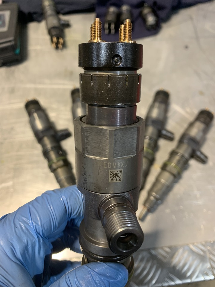 Injectors Detroit Diesel DD15 A4710700887 0445120386 - Purkštukas - Sunkvežimis: foto 2 Injectors Detroit Diesel DD15 A4710700887 0445120386 - Purkštukas - Sunkvežimis: foto 2