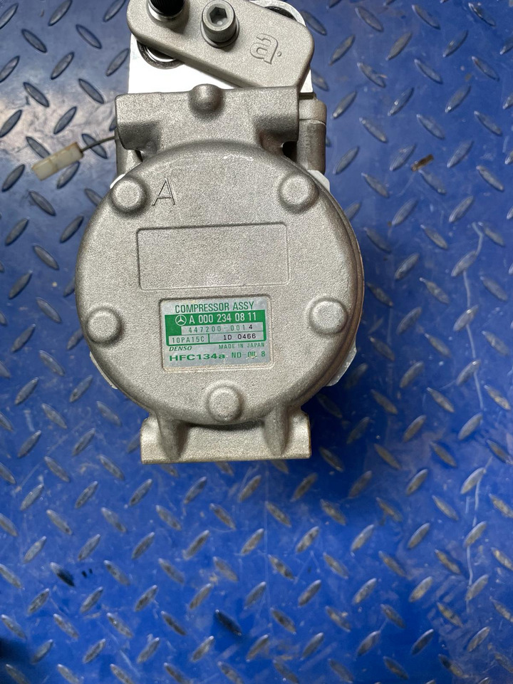 MERCEDES-BENZ  Actros, Axor, Atego A0002340811 - Kondicionieriaus kompresorius - Sunkvežimis: foto 3 MERCEDES-BENZ  Actros, Axor, Atego A0002340811 - Kondicionieriaus kompresorius - Sunkvežimis: foto 3