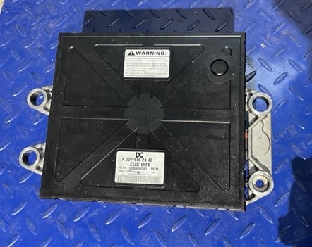 Mercedes A0074462440 ZGS001 - Valdymo blokas - Sunkvežimis: foto 3 Mercedes A0074462440 ZGS001 - Valdymo blokas - Sunkvežimis: foto 3