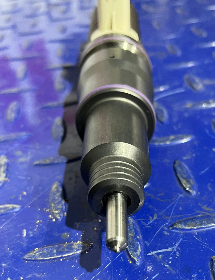 VOLVO 20929906 - Purkštukas: foto 2 VOLVO 20929906 - Purkštukas: foto 2