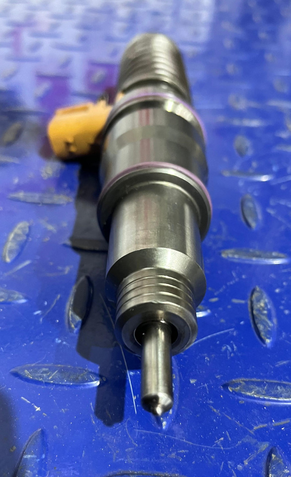 VOLVO 21582103 - Purkštukas: foto 2 VOLVO 21582103 - Purkštukas: foto 2