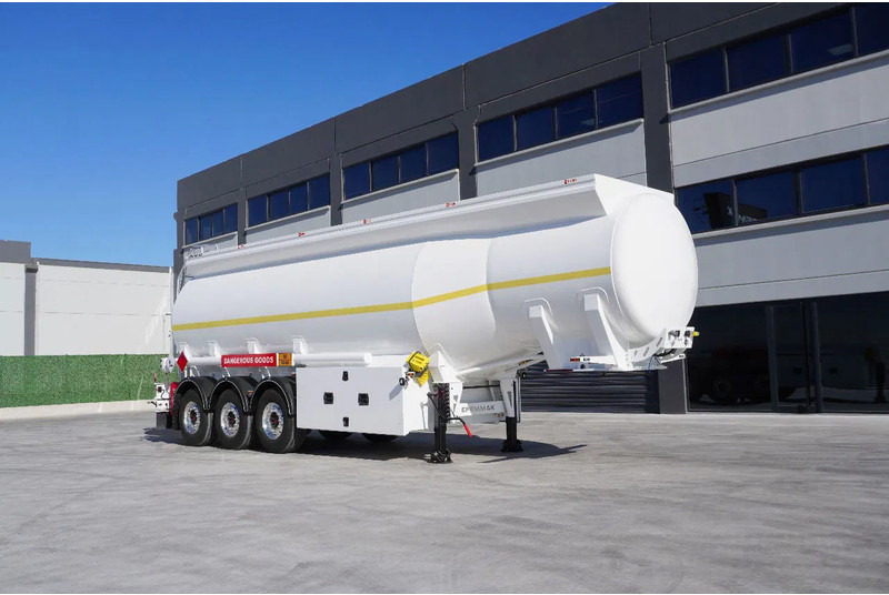 Diversen EFEMMAK Fuel tank semi-trailer 36.000 liter ADR - Puspriekabė cisterna: foto 3 Diversen EFEMMAK Fuel tank semi-trailer 36.000 liter ADR - Puspriekabė cisterna: foto 3