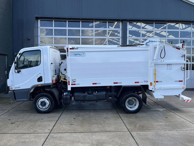 Mercedes-Benz Accelo 815 4x2 Garbage Compactor (2 units) Accelo 815 4x2 Garbage Compactor (2 units) - Šiukšliavežis: foto 2 Mercedes-Benz Accelo 815 4x2 Garbage Compactor (2 units) Accelo 815 4x2 Garbage Compactor (2 units) - Šiukšliavežis: foto 2