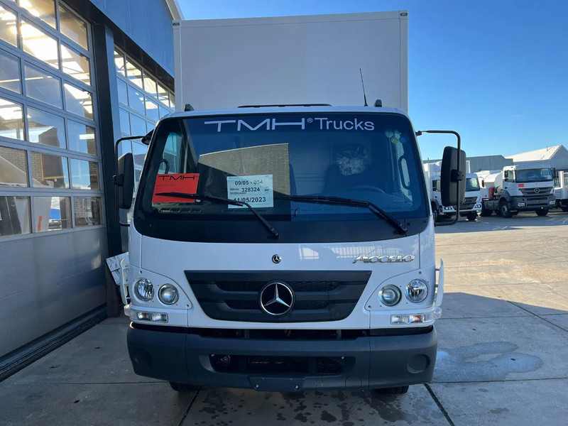 Mercedes-Benz Accelo 915 4x2 Closed Cargo Truck - Furgonas sunkvežimis: foto 4 Mercedes-Benz Accelo 915 4x2 Closed Cargo Truck - Furgonas sunkvežimis: foto 4