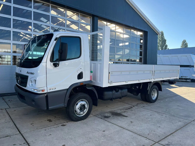Mercedes-Benz Accelo 915 4x2 Flatbed with dropsides - Platforminis/ Bortinis sunkvežimis: foto 1 Mercedes-Benz Accelo 915 4x2 Flatbed with dropsides - Platforminis/ Bortinis sunkvežimis: foto 1