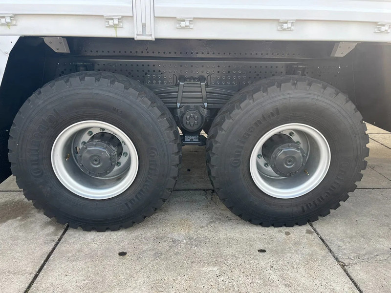 Nauja Tentinis sunkvežimis Mercedes-Benz Arocs 3340 A 6x6 Cargo Truck: foto 20 Nauja Tentinis sunkvežimis Mercedes-Benz Arocs 3340 A 6x6 Cargo Truck: foto 20