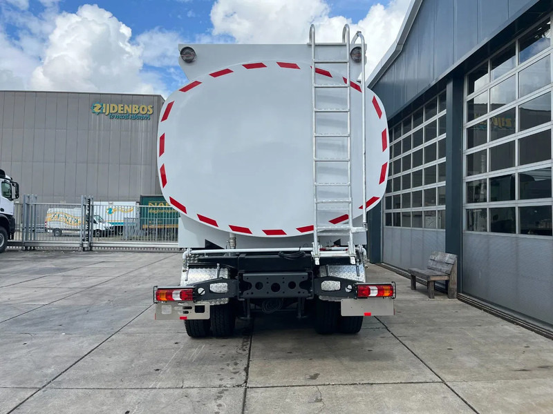 Mercedes-Benz Arocs 4040 6x6 Water Tank Truck - Autocisterna: foto 4 Mercedes-Benz Arocs 4040 6x6 Water Tank Truck - Autocisterna: foto 4