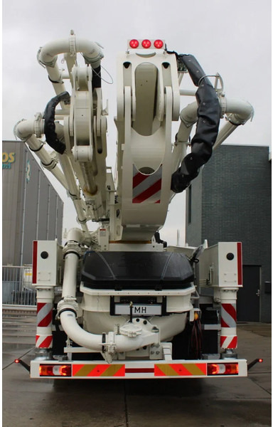 Mercedes-Benz Arocs 4840 8x4 Sany SY56 Concrete pump Build by Putzmeister - Betono siurblys: foto 4 Mercedes-Benz Arocs 4840 8x4 Sany SY56 Concrete pump Build by Putzmeister - Betono siurblys: foto 4
