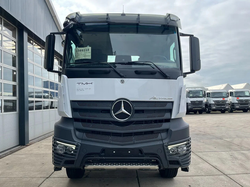 Mercedes-Benz Actros 3340 S 6x4 Tractor Head - Vilkikas: foto 4 Mercedes-Benz Actros 3340 S 6x4 Tractor Head - Vilkikas: foto 4