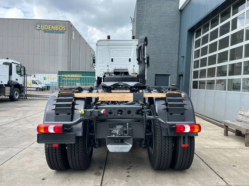 Mercedes-Benz Arocs 4058 AS 6x6 Tractor Head 180T Push Pull (Pre order) - Vilkikas: foto 4 Mercedes-Benz Arocs 4058 AS 6x6 Tractor Head 180T Push Pull (Pre order) - Vilkikas: foto 4