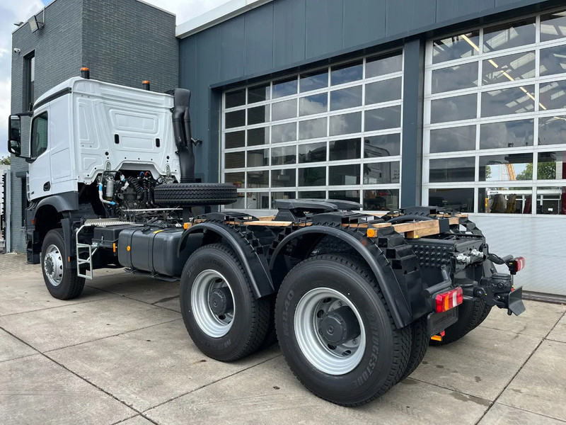 Mercedes-Benz Arocs 4058 AS 6x6 Tractor Head 180T Push Pull euro3 (Pre order) - Vilkikas: foto 3 Mercedes-Benz Arocs 4058 AS 6x6 Tractor Head 180T Push Pull euro3 (Pre order) - Vilkikas: foto 3